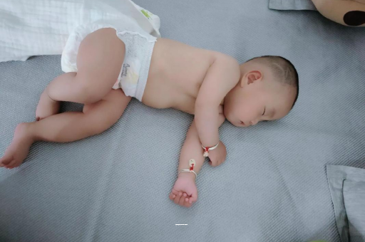 莱州4个月宝宝特点